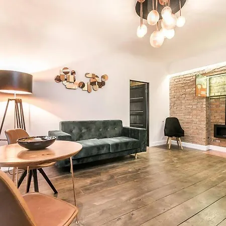 Apartman Unique & Cleverly Designed Loft On Pernavas 15a Riga